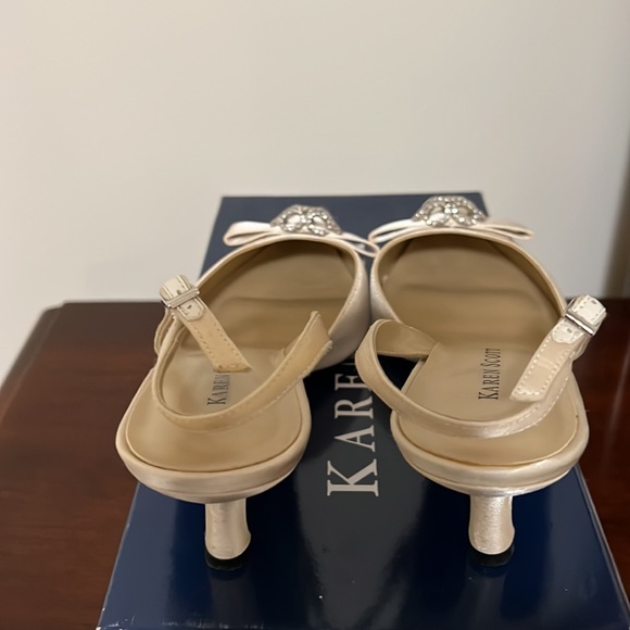 Karen Scott formal shoes, cream, size 8M - Picture 4 of 8